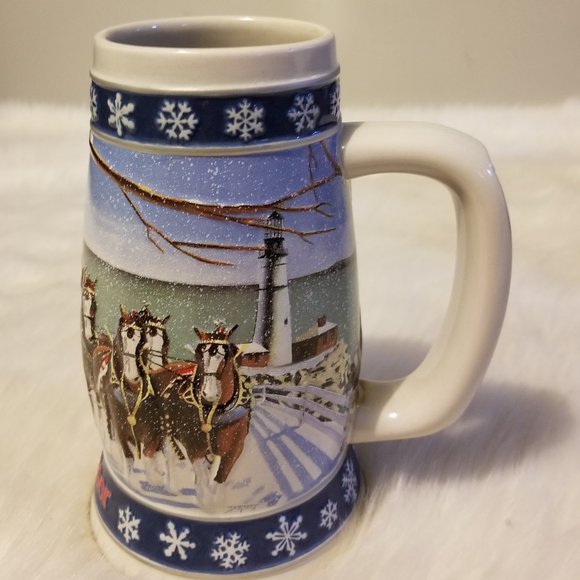 Budweiser 1995 Holiday Stein Lighting the Way Home - Picture 2 of 7